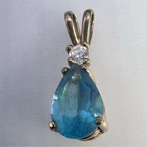 Vintage 14K Yellow Gold Blue Topaz Gemstone Teardrop Pendant Pear Cut CZ Accent